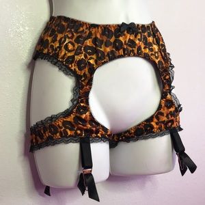 Leopard Garter Belt
